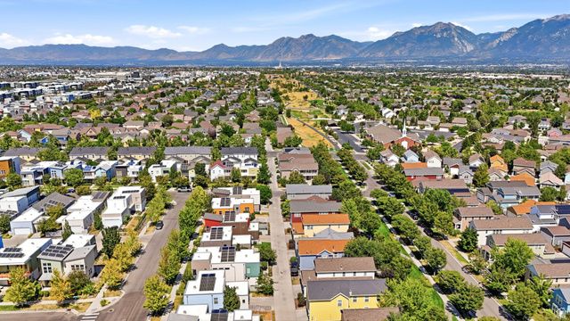 5051 W DIGORY DR, South Jordan, UT 84009
