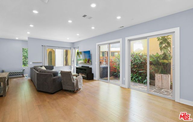 116 Catalyst, Irvine, CA 92618