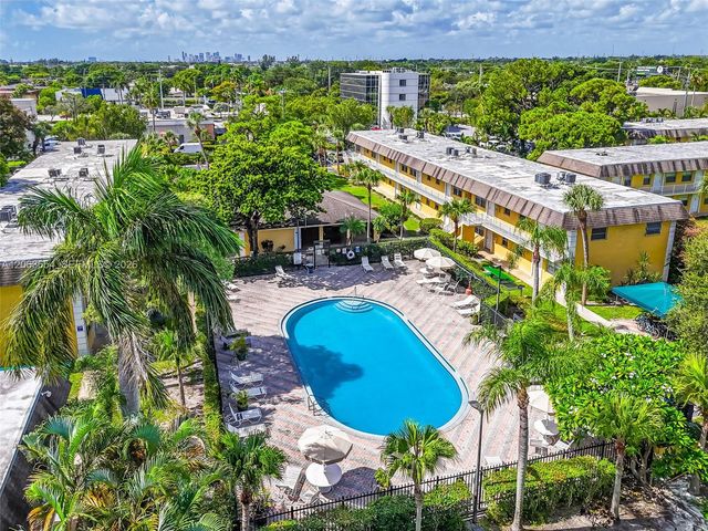 5168 NE 6th Ave 416, Oakland Park, FL 33334