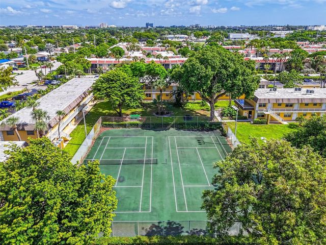 5168 NE 6th Ave 416, Oakland Park, FL 33334