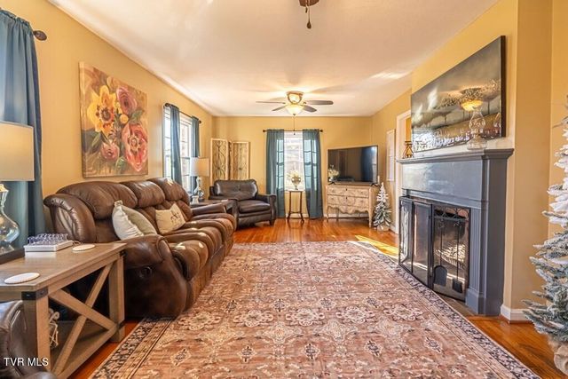 12104 Linden Street, Meadowview, VA 24361