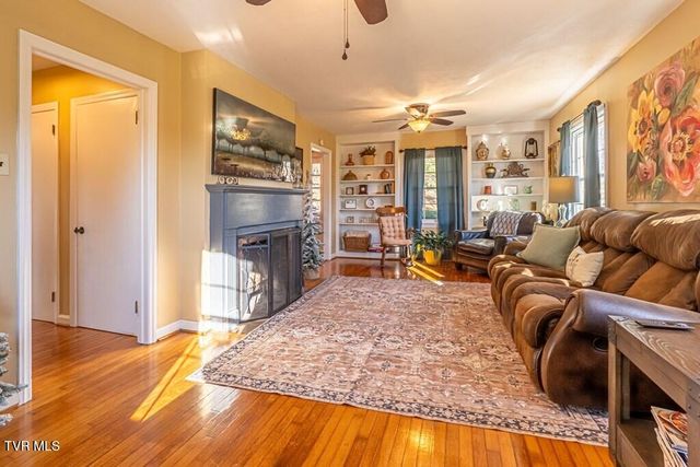 12104 Linden Street, Meadowview, VA 24361