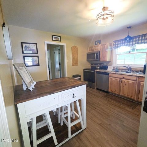 12104 Linden Street, Meadowview, VA 24361