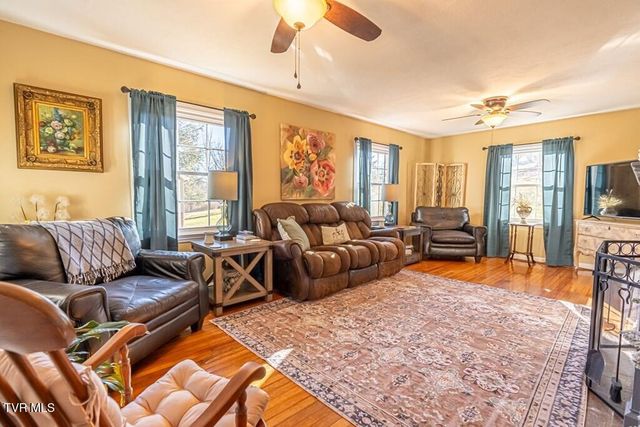 12104 Linden Street, Meadowview, VA 24361