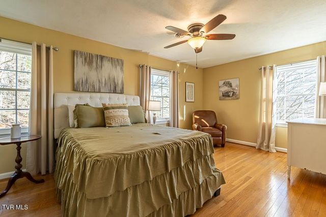 12104 Linden Street, Meadowview, VA 24361