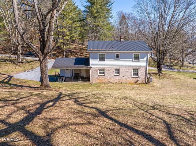 12104 Linden Street, Meadowview, VA 24361