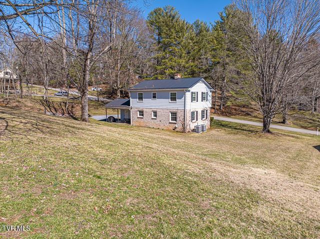 12104 Linden Street, Meadowview, VA 24361