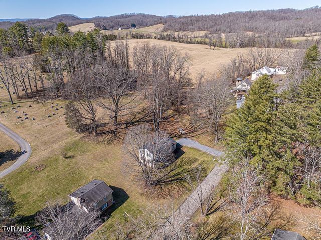 12104 Linden Street, Meadowview, VA 24361