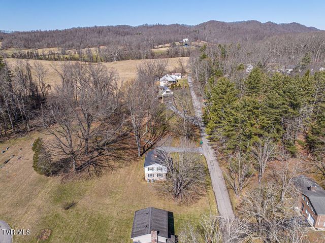 12104 Linden Street, Meadowview, VA 24361