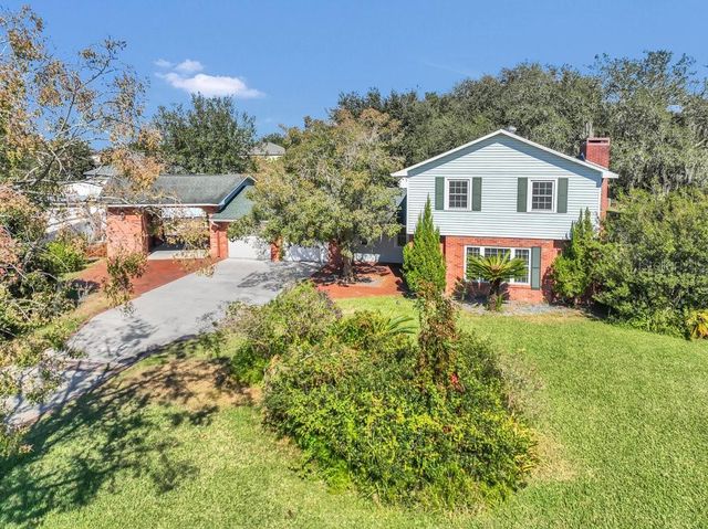 223 DENESE LANE, Auburndale, FL 33823