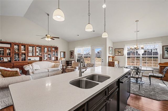 125 Apple Grove Drive, Inman, SC 29349