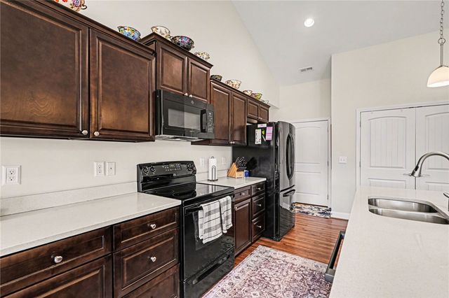 125 Apple Grove Drive, Inman, SC 29349