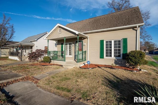 512 N 16TH Street, Herrin, IL 62948