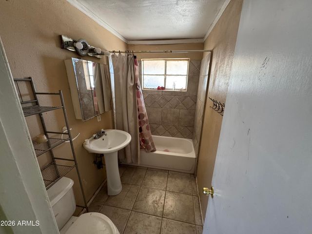 1311 N 38TH Avenue, Phoenix, AZ 85009