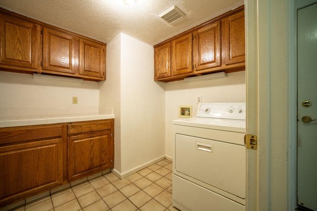 319 Shelduck Ln, Galt, CA 95632