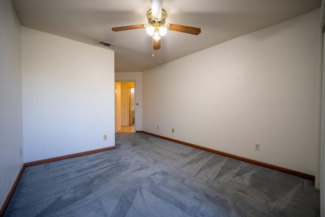 319 Shelduck Ln, Galt, CA 95632