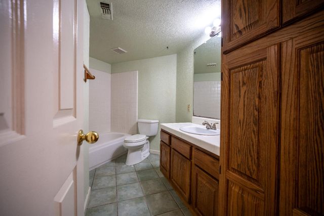 319 Shelduck Ln, Galt, CA 95632