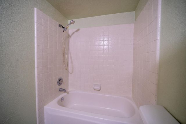 319 Shelduck Ln, Galt, CA 95632