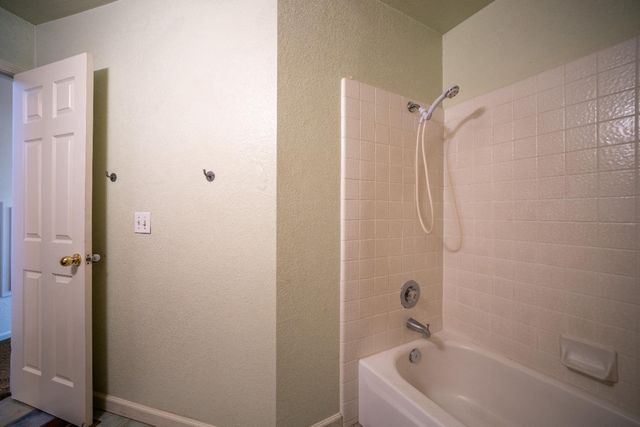 319 Shelduck Ln, Galt, CA 95632