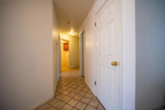 319 Shelduck Ln, Galt, CA 95632