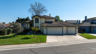 319 Shelduck Ln, Galt, CA 95632