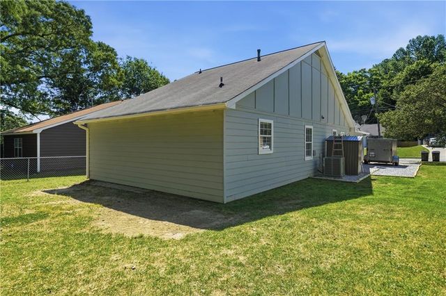 8048 Fieldstream Way, Douglasville, GA 30134