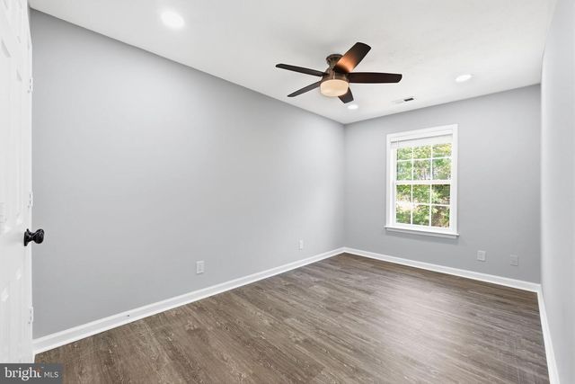 102 REGINA LN, Fredericksburg, VA 22405