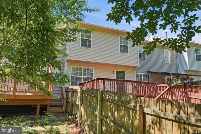 102 REGINA LN, Fredericksburg, VA 22405