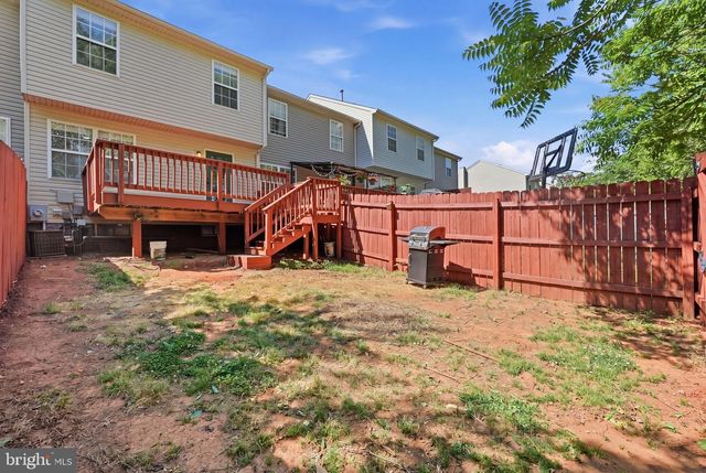 102 REGINA LN, Fredericksburg, VA 22405