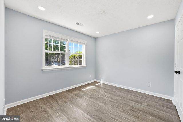 102 REGINA LN, Fredericksburg, VA 22405