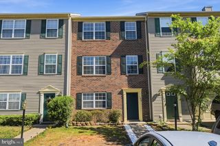 102 REGINA LN, Fredericksburg, VA 22405