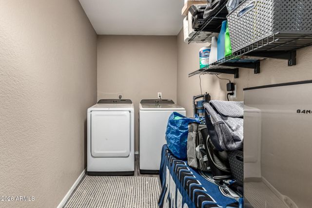 2101 W PONTIAC Drive, Phoenix, AZ 85027