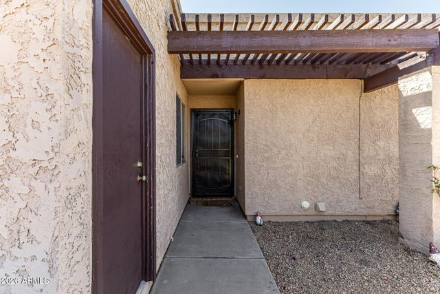 2101 W PONTIAC Drive, Phoenix, AZ 85027