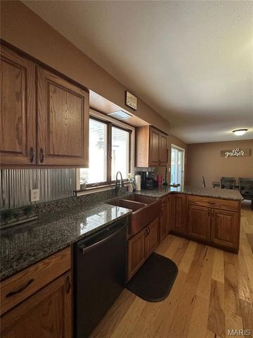 402 S Reserve Street, Rosebud, MO 63091