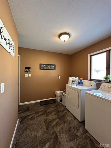 402 S Reserve Street, Rosebud, MO 63091