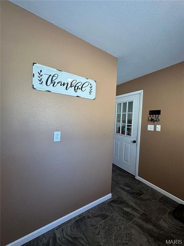 402 S Reserve Street, Rosebud, MO 63091