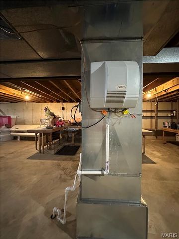 402 S Reserve Street, Rosebud, MO 63091