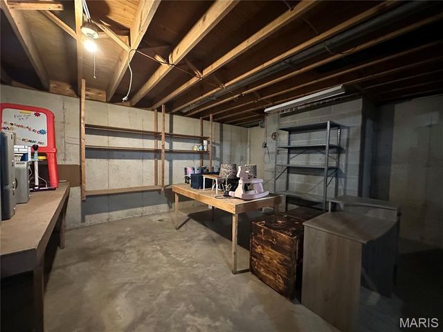 402 S Reserve Street, Rosebud, MO 63091