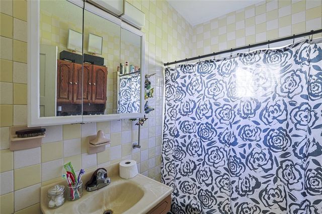 29 Barcelona, Dayton, OH 45404