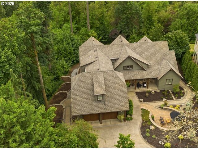 958 S VACUNA St, Portland, OR 97219