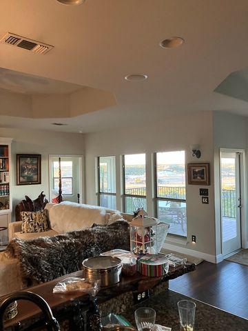 2109 Summit Crest Dr, Kerrville, TX 78028