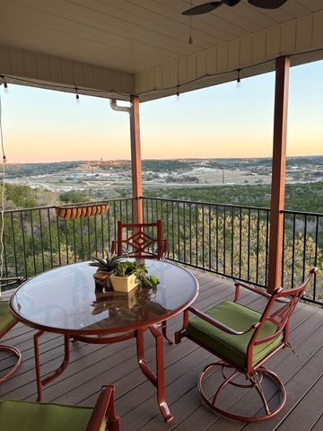 2109 Summit Crest Dr, Kerrville, TX 78028