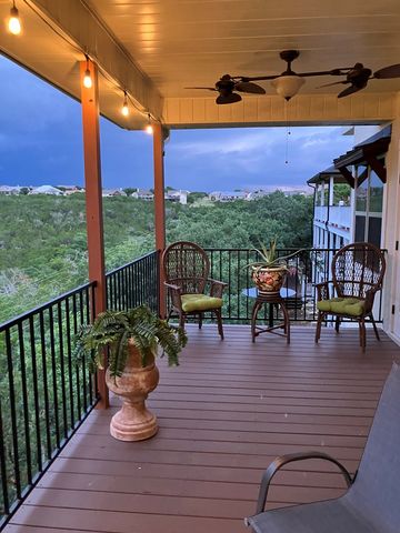 2109 Summit Crest Dr, Kerrville, TX 78028