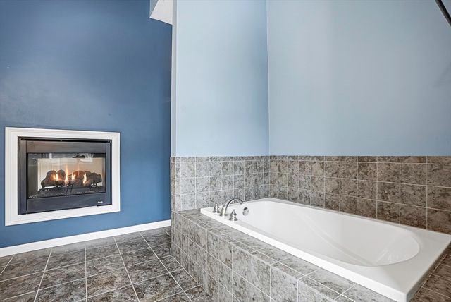 431 America Blvd 64D, Ashland, MA 01721