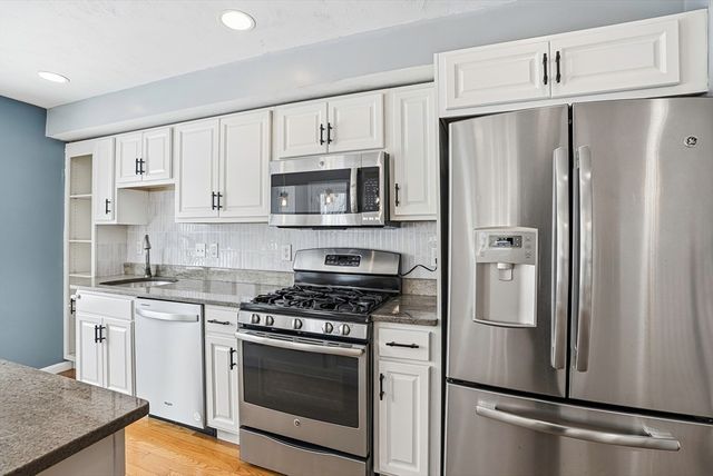 431 America Blvd 64D, Ashland, MA 01721