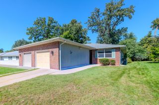 2516 Red Oak Trail, Crest Hill, IL 60403