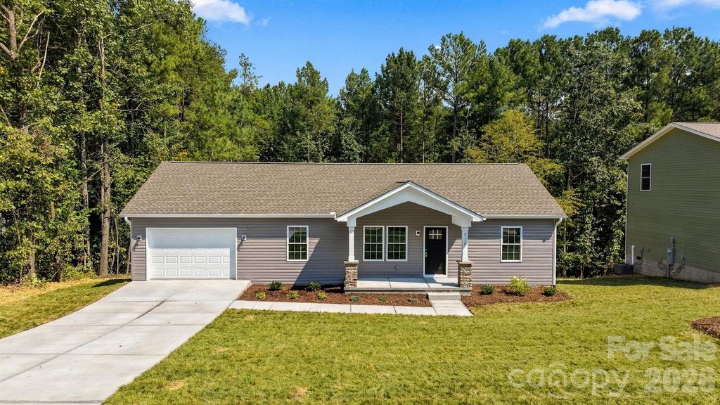 5110 Hanging Rock Court, Hickory, NC 28601