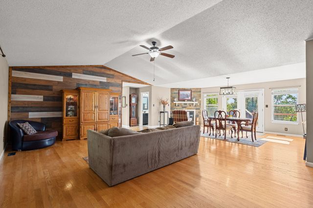 252 Sleepy Hollow Drive, Kimberling City, MO 65686
