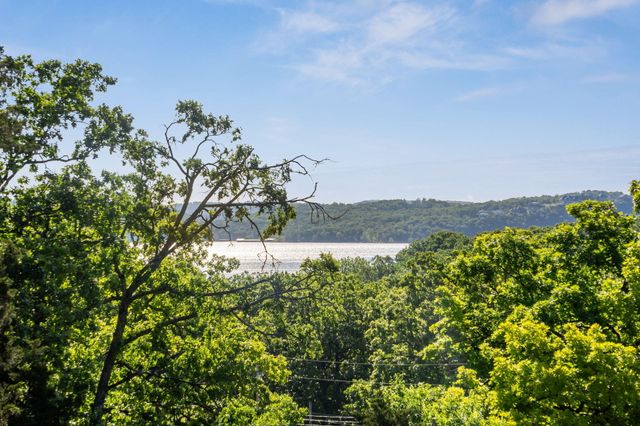 252 Sleepy Hollow Drive, Kimberling City, MO 65686