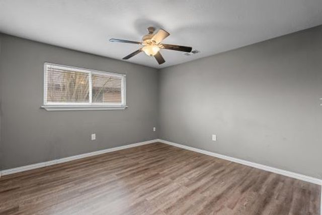 5102 Meadow Lane Lane, Dickinson, TX 77539